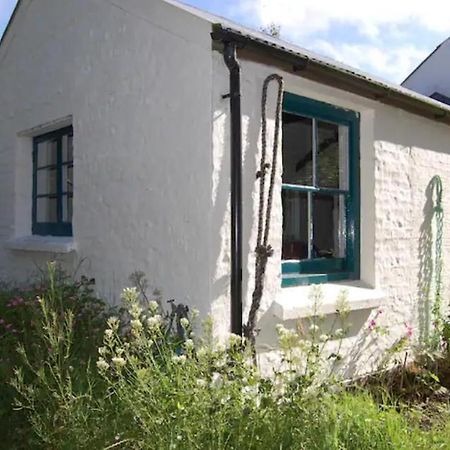 Tiny Cosy Snug Apartment Manorowen Екстериор снимка