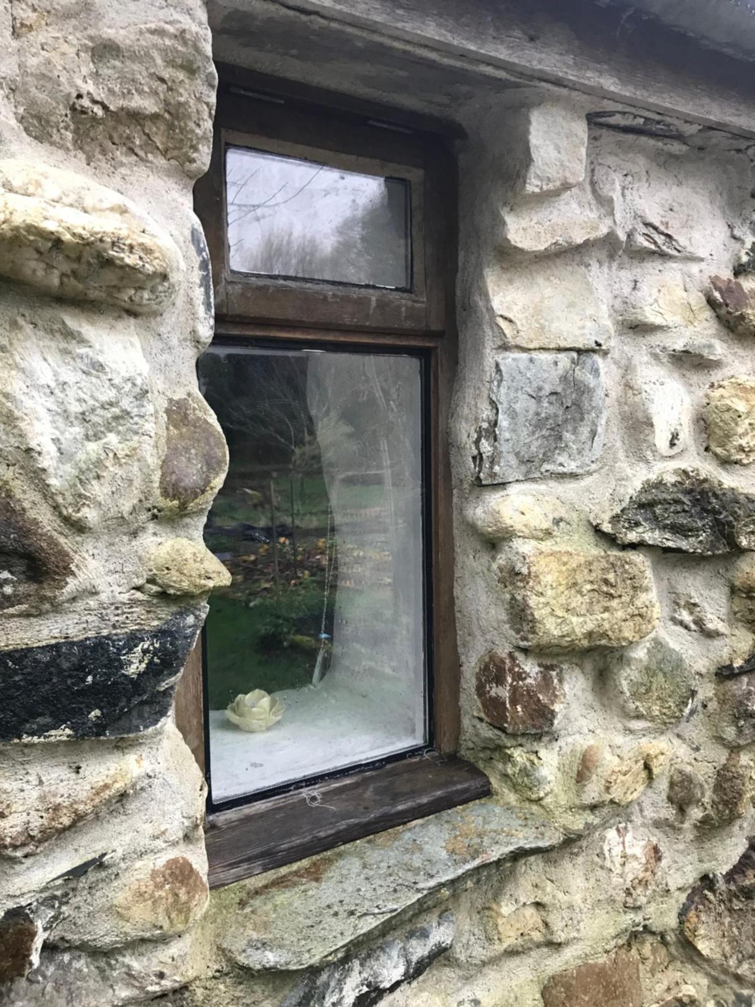 Tiny Cosy Snug Apartment Manorowen Екстериор снимка