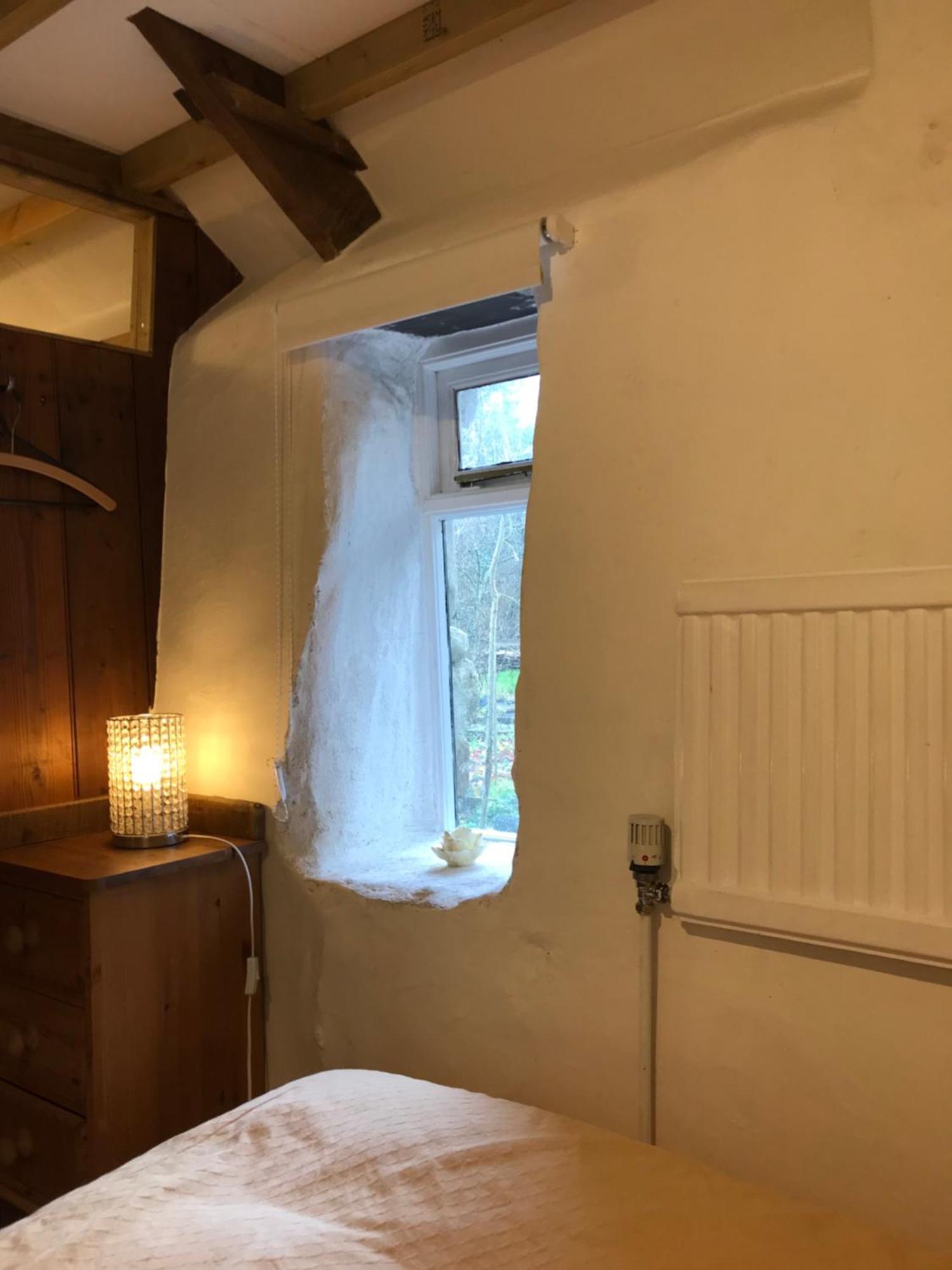Tiny Cosy Snug Apartment Manorowen Екстериор снимка